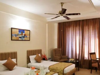 Cambay Resort, Udaipur 4*,